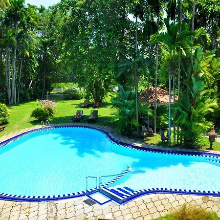 Ayubowan Swiss Lanka Bungalow Resort Бентота Экстерьер фото