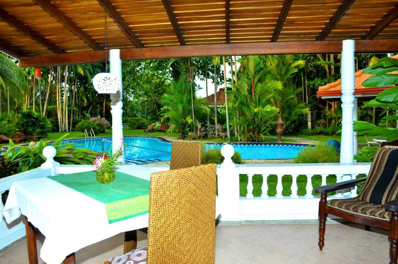 Ayubowan Swiss Lanka Bungalow Resort Бентота Экстерьер фото